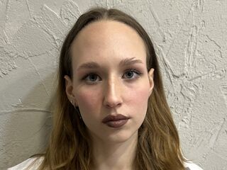 free live webcam KatrinJons