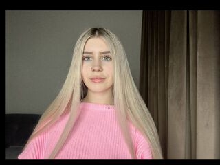 camgirl fingering wet pussy KittyAurora