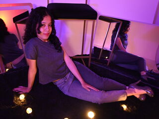 porn webcam picture KyaraLux