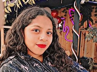 live sex show KyraFade