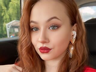 webcam show LatiaEld