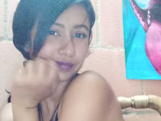 fingering cam whore LauSommers