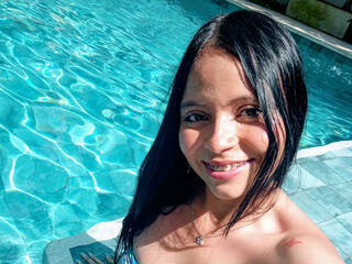 camgirl video chat room LauraVelle