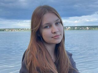 free nude live show LeaDeeg