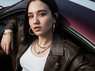 camgirl photo LeraMednis