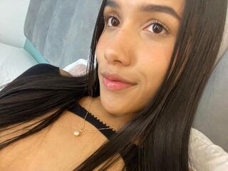 topless camgirl LexiiMonroe