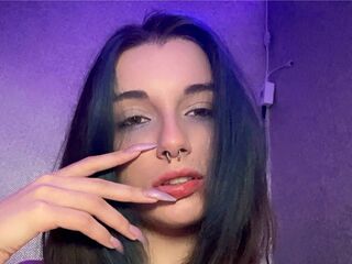 naughty cam girl fingering shaved pussy LiliaGummersall