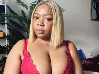 chat room picture LilianLeo