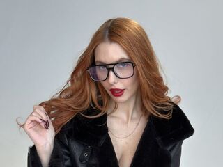 camgirl masturbating with dildo LinetteBrimhall
