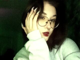 naked cam girl masturbating LinnaRose