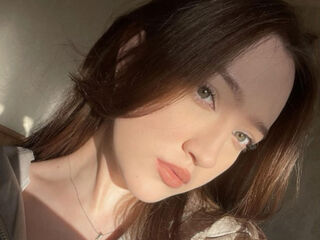 masturbating girl LisanBrown