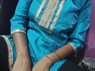 camslut topless LishaLiya