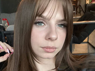 kinky webcam model LoiseHarington