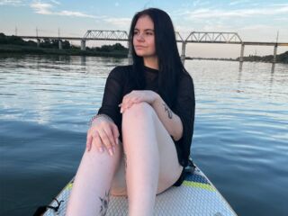 naked girl with cam fingering LoryRzucidlo