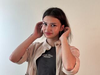 camgirl porn cam LucyBarcenas
