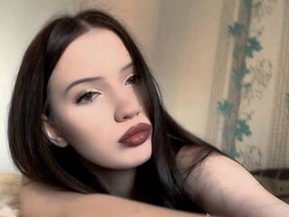 free webcam MadelineMendes