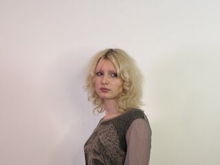 beautiful camgirl MandyZillman