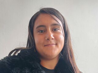 girl fingering bald pussy MarianDiore