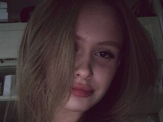 fingering camwhore MaryJohnsson