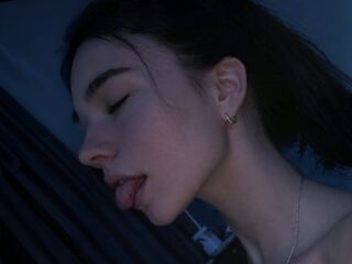 babecam MelbaStraub