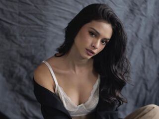 naughty cam girl MiaFerragamo