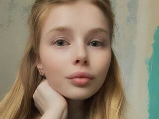 beautiful webcamgirl MiaGronburg