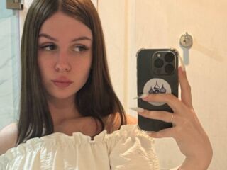 camwhore video MiaRioti