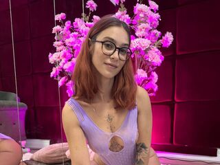 naughty cam girl masturbating with dildo MiaSolle