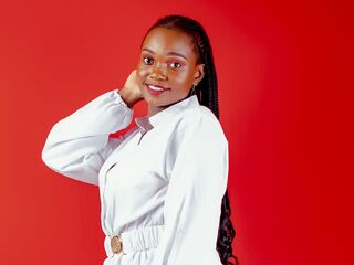 camgirl playing with dildo MintahDol