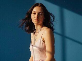 camgirl fingering bald pussy MolliePoydras