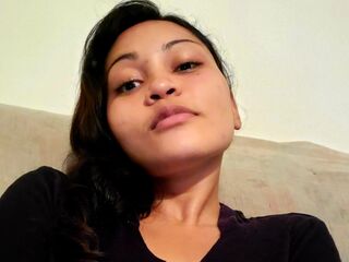 webcam girl chatroom MonamiSmith