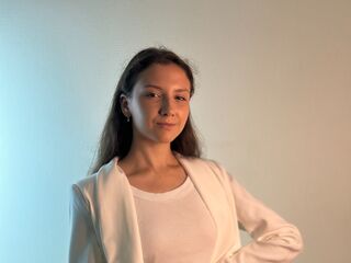 beautiful girl MonetPregler