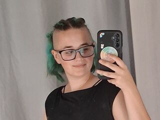 free web cam chat MysticMissFox