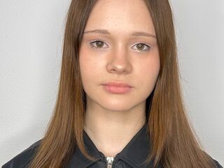 cam girl playing with dildo NaidaBrayton