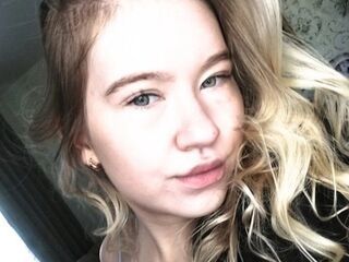 free webcam chat room NikaFloy
