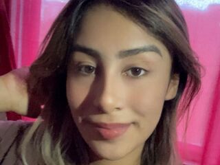 free nude webcam NovaQuenn