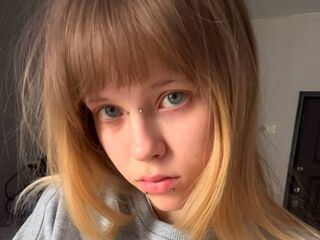 camslut showing pussy OpheliaWrenny