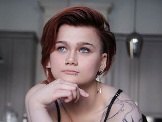 chatroom webcam picture PeachAveline