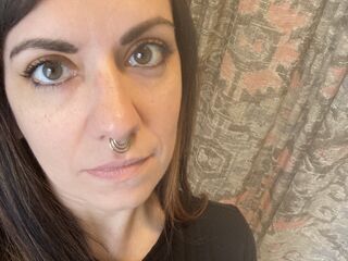camgirl livesex PiercedGoddess