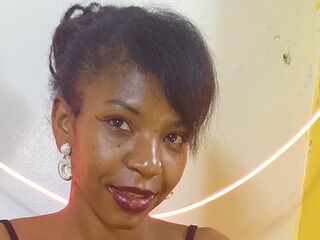 bedroom live webcam PinahGloria