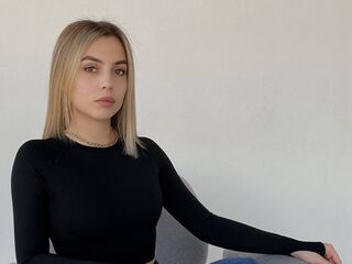 topless webcamgirl PonkaPalmer