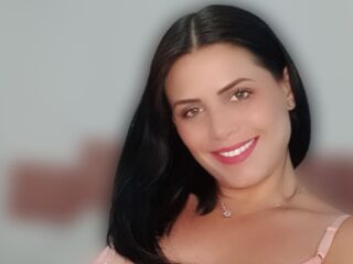 hot naked camgirl PriCamargo