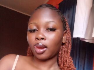 free webcam QueenyCherry