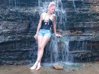 camgirl playing with sextoy RachealDraco