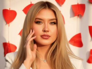 bedroom livesex RaisaMihaila