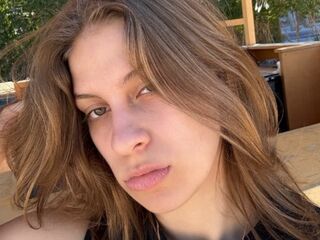 girl fingering pussy RhiannonLinko