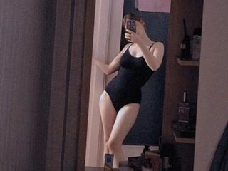 free chat room RinaAlmons