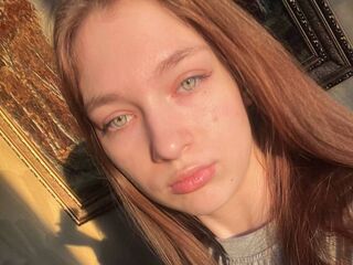 camgirl playing with vibrator RociSonina