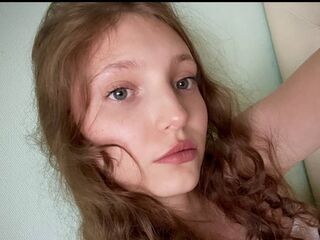 camgirl showing pussy SallyBekius