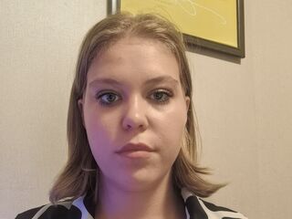 babe webcam SaturninaLeavitt